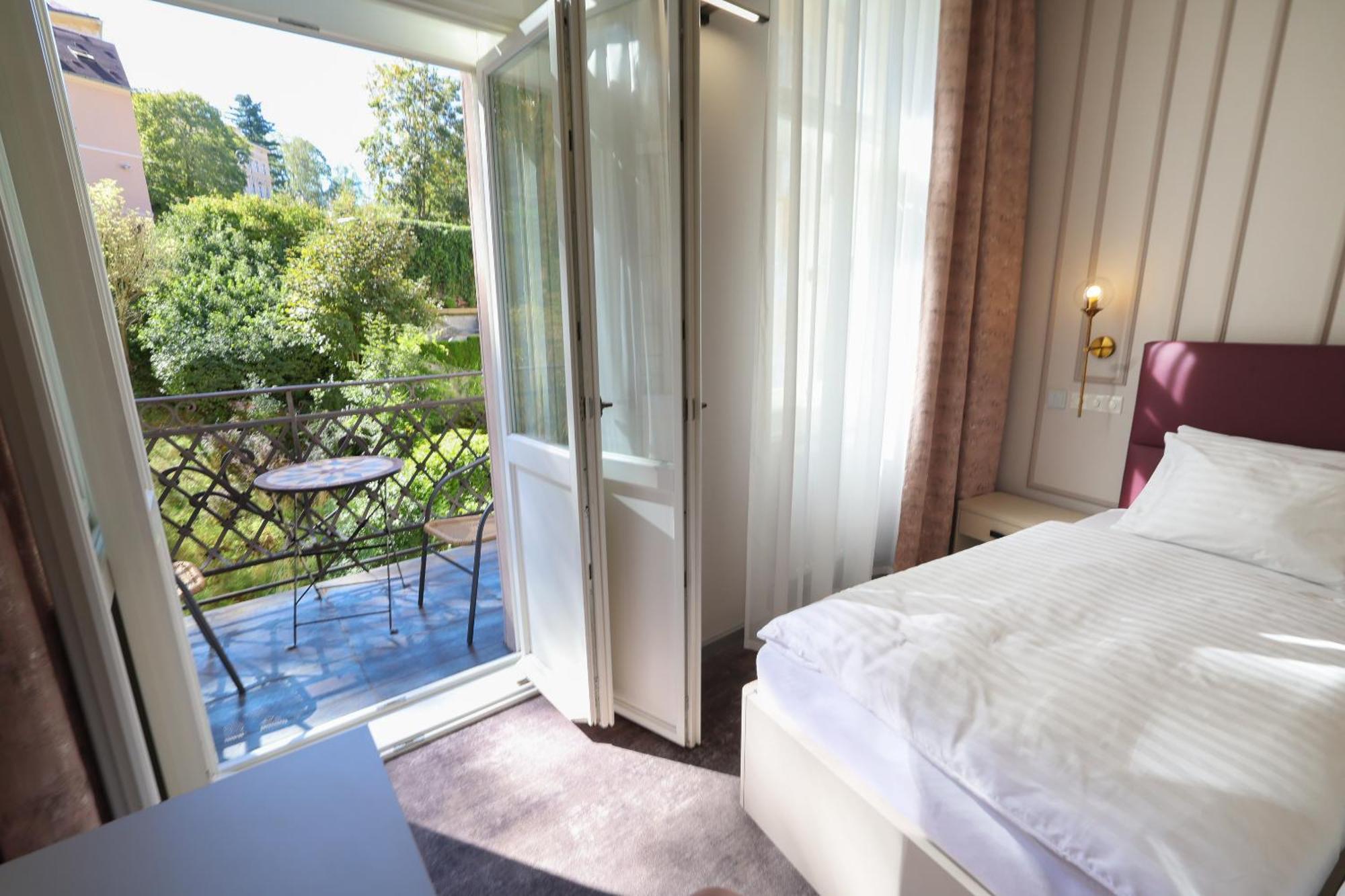 Boutique Hotel Ambiente ****+ Karlovy Vary Luaran gambar