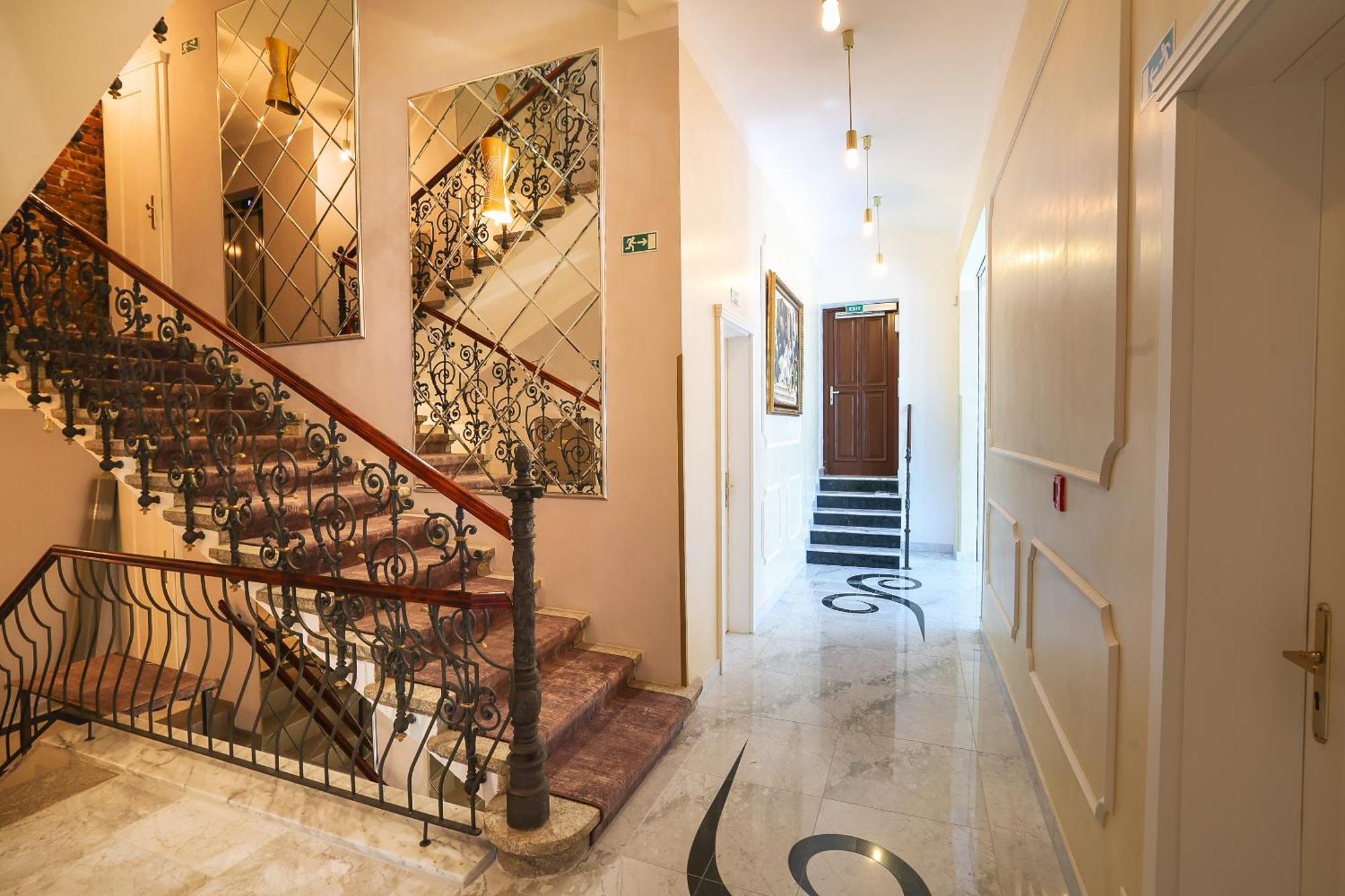 Boutique Hotel Ambiente ****+ Karlovy Vary Luaran gambar