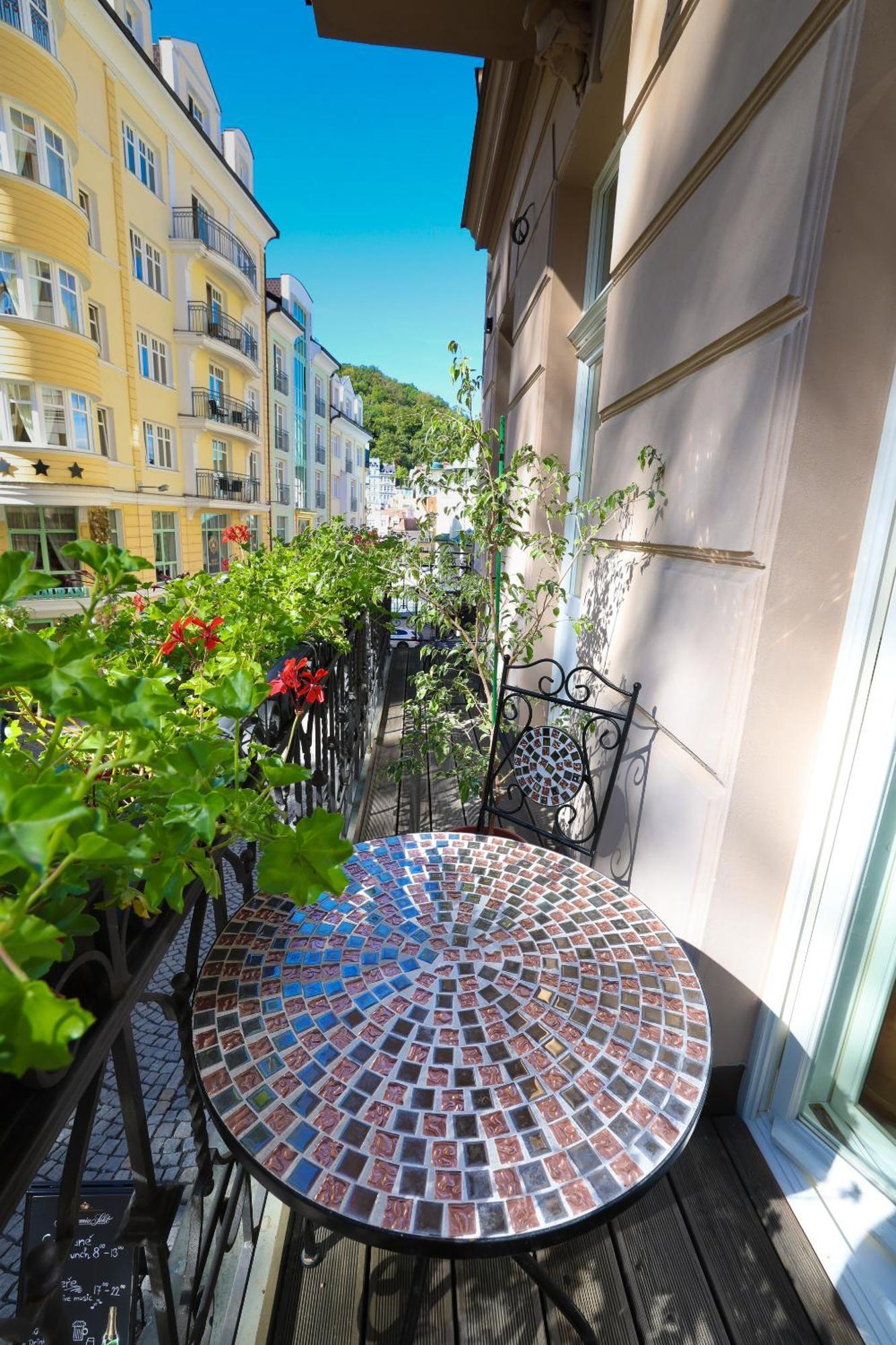 Boutique Hotel Ambiente ****+ Karlovy Vary Luaran gambar