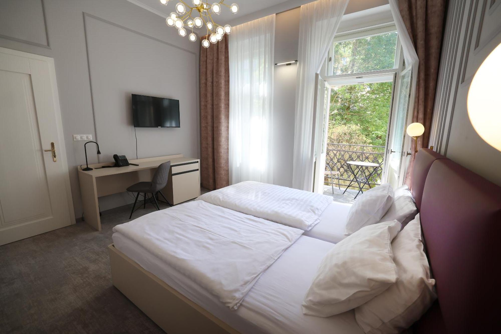 Boutique Hotel Ambiente ****+ Karlovy Vary Luaran gambar
